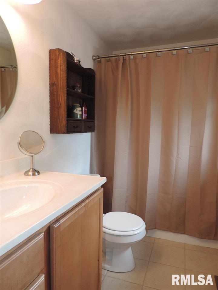 12837 Hurt Road Pekin, IL 61554 - Photo 28 of 36