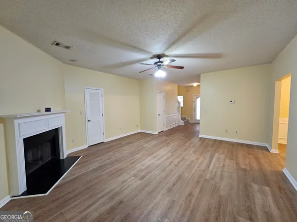 $2,150 | 206 Southwind Lane, Newnan, GA 30265