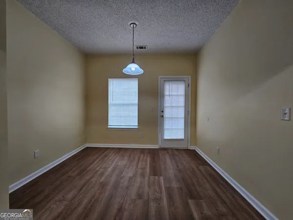 $2,150 | 206 Southwind Lane, Newnan, GA 30265