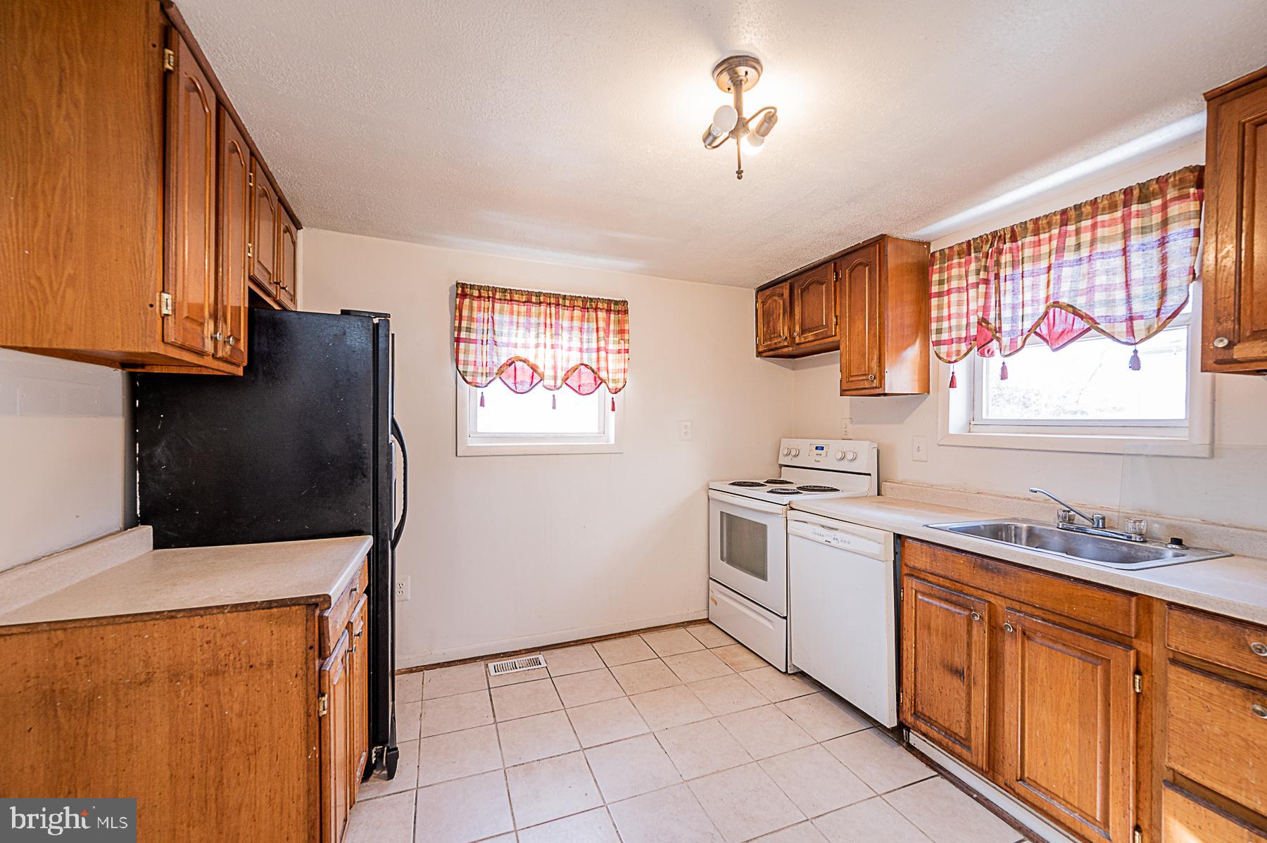 5433 Sheriff Road Fairmount Heights, MD 20743 - Photo 10 of 29