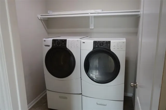 $3,000 | 9935 Clear Diamond Drive, Rosharon, TX 77583