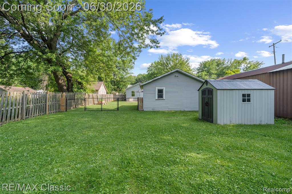 401 Center Street Carleton, MI 48117 - Photo 44 of 59