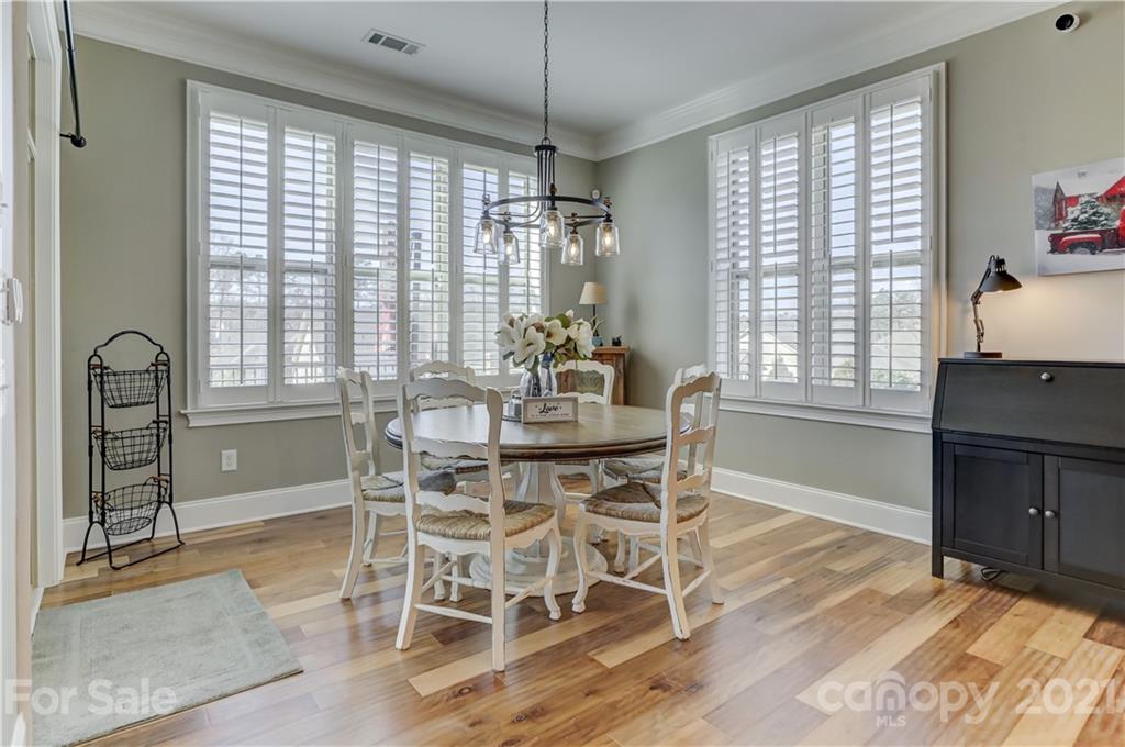 15605 Lake Ridge Road Charlotte, NC 28278 - Photo 22 of 43 Gallery Image 22