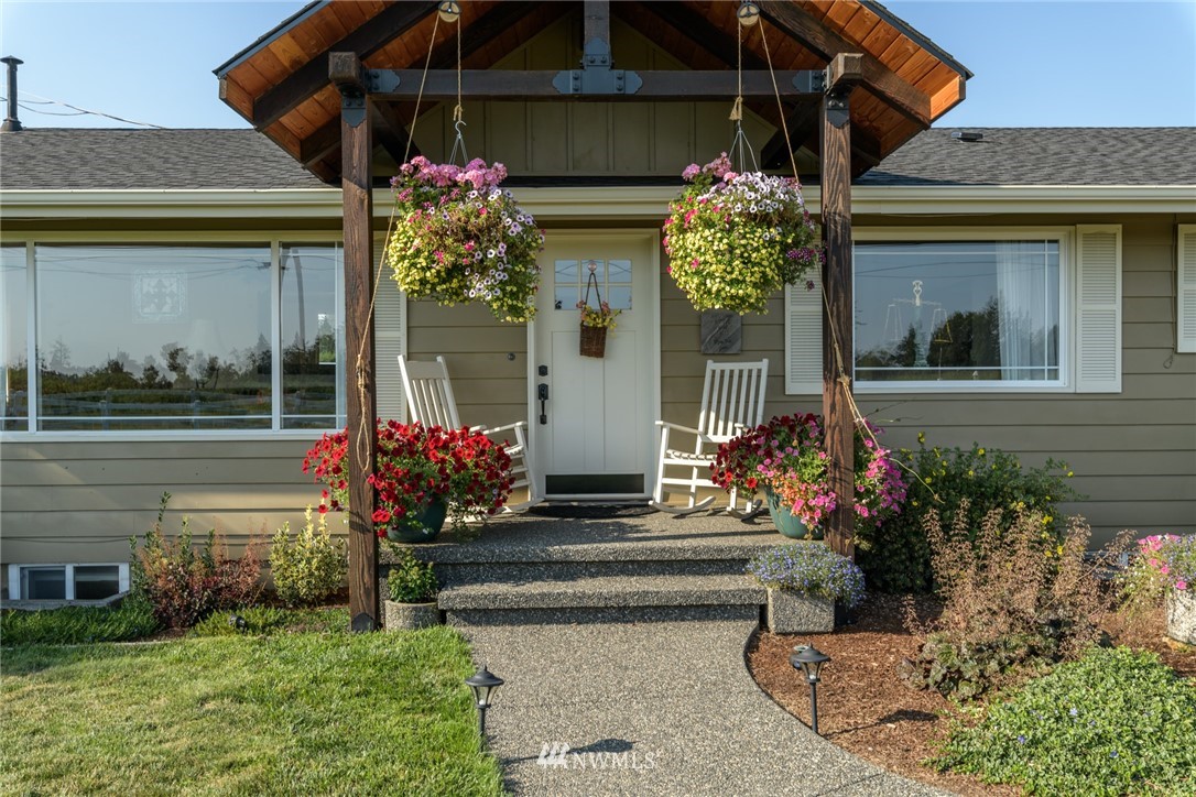 928 West Wiser Lake Road Ferndale, WA 98248 - Photo 2 of 25