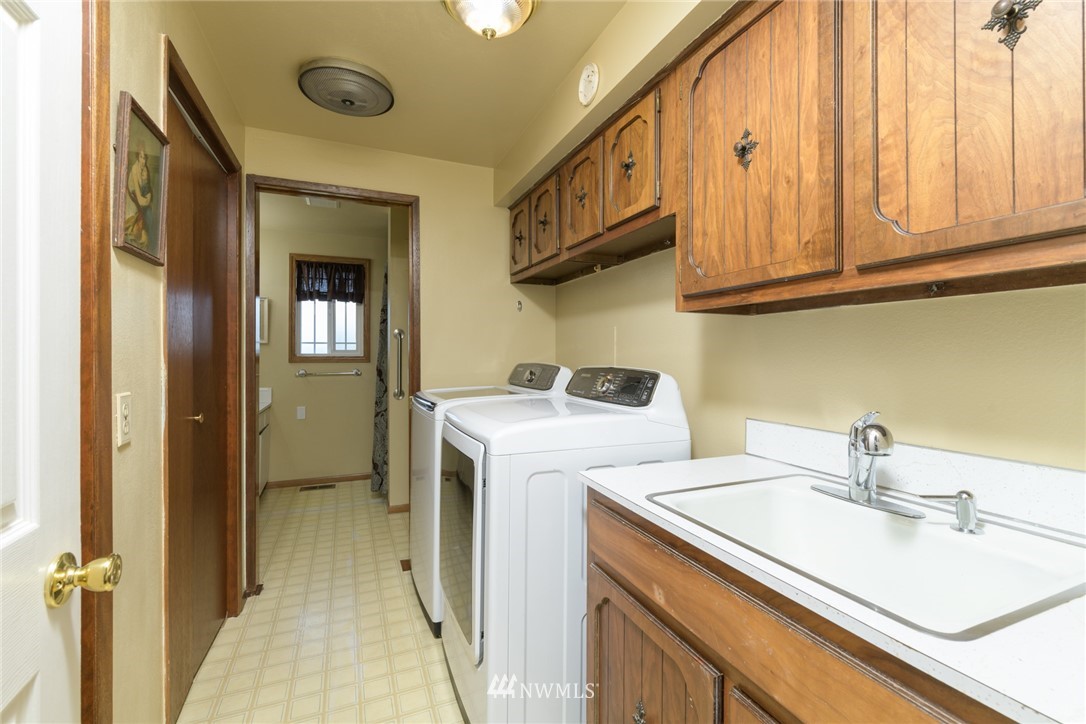 928 West Wiser Lake Road Ferndale, WA 98248 - Photo 12 of 25