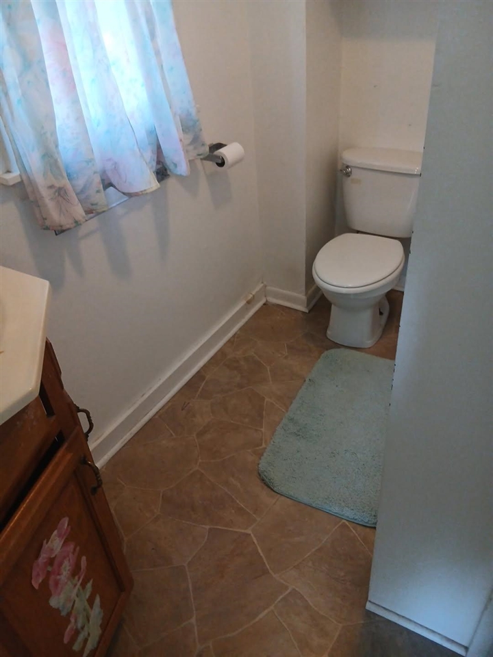 844 Backus Street Jackson, MI 49202 - Photo 9 of 13
