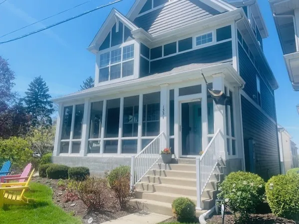 $639,900 | 1331 Avery Avenue, Wheaton, IL 60187