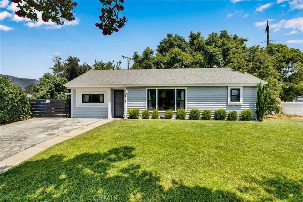 619 West Leeside Street Glendora, CA 91741 - Photo 3 of 28