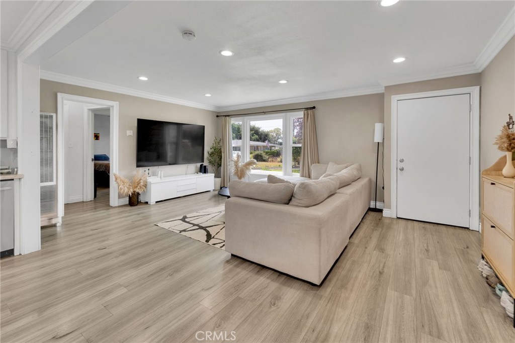 619 West Leeside Street Glendora, CA 91741 - Photo 4 of 28