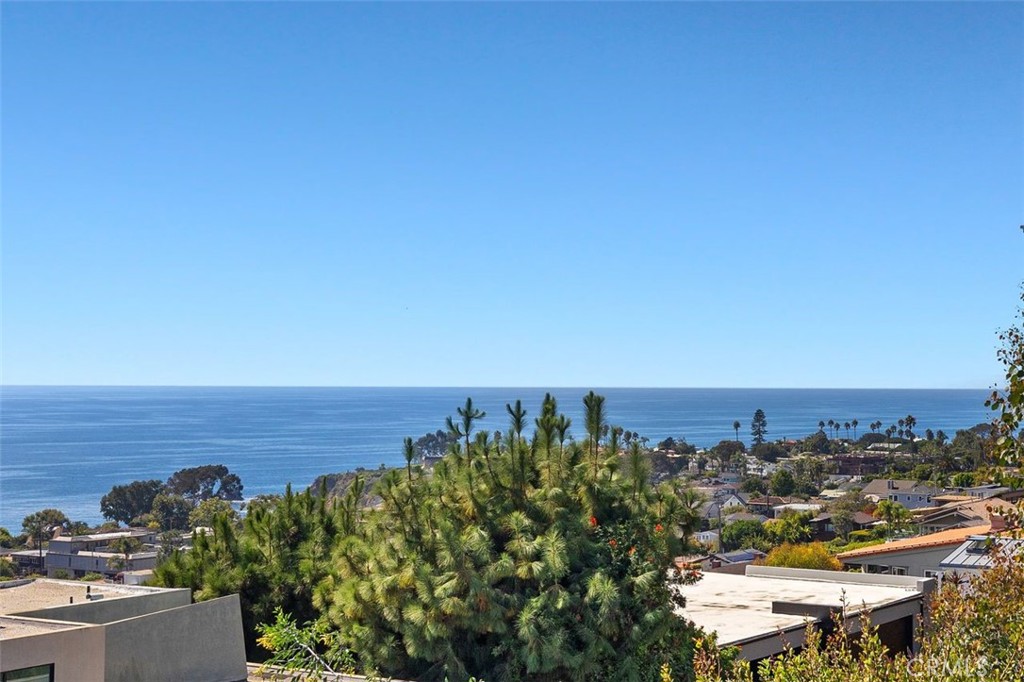 394 Pinecrest Drive Laguna Beach, CA 92651 - Photo 37 of 41 a view of a city
