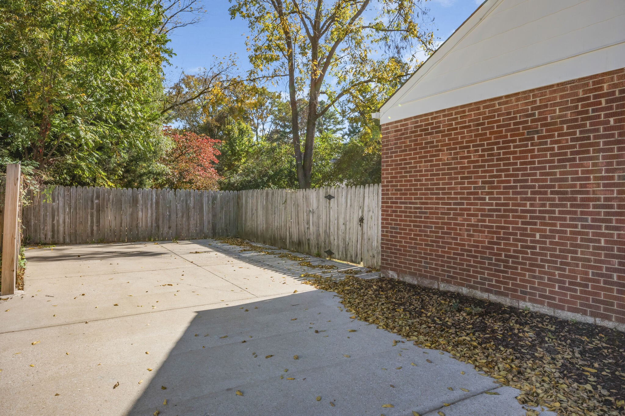 1231 Adams Street Franklin, TN 37064 - Photo 24 of 27 a backyard with wooden fence