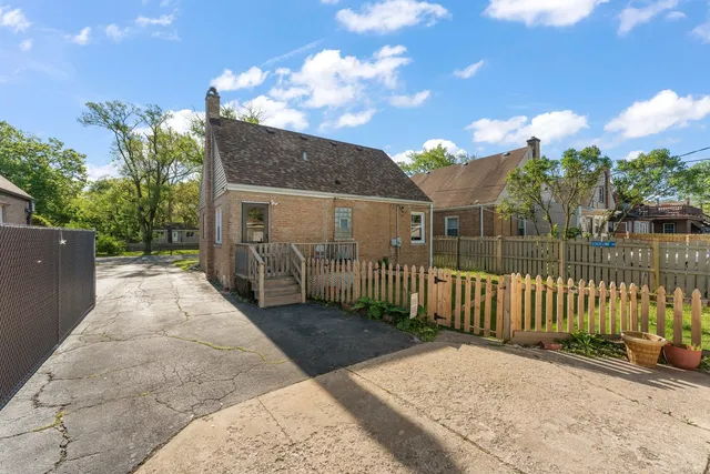 $158,000 | 1678 State Line Road, Calumet City, IL 60409
