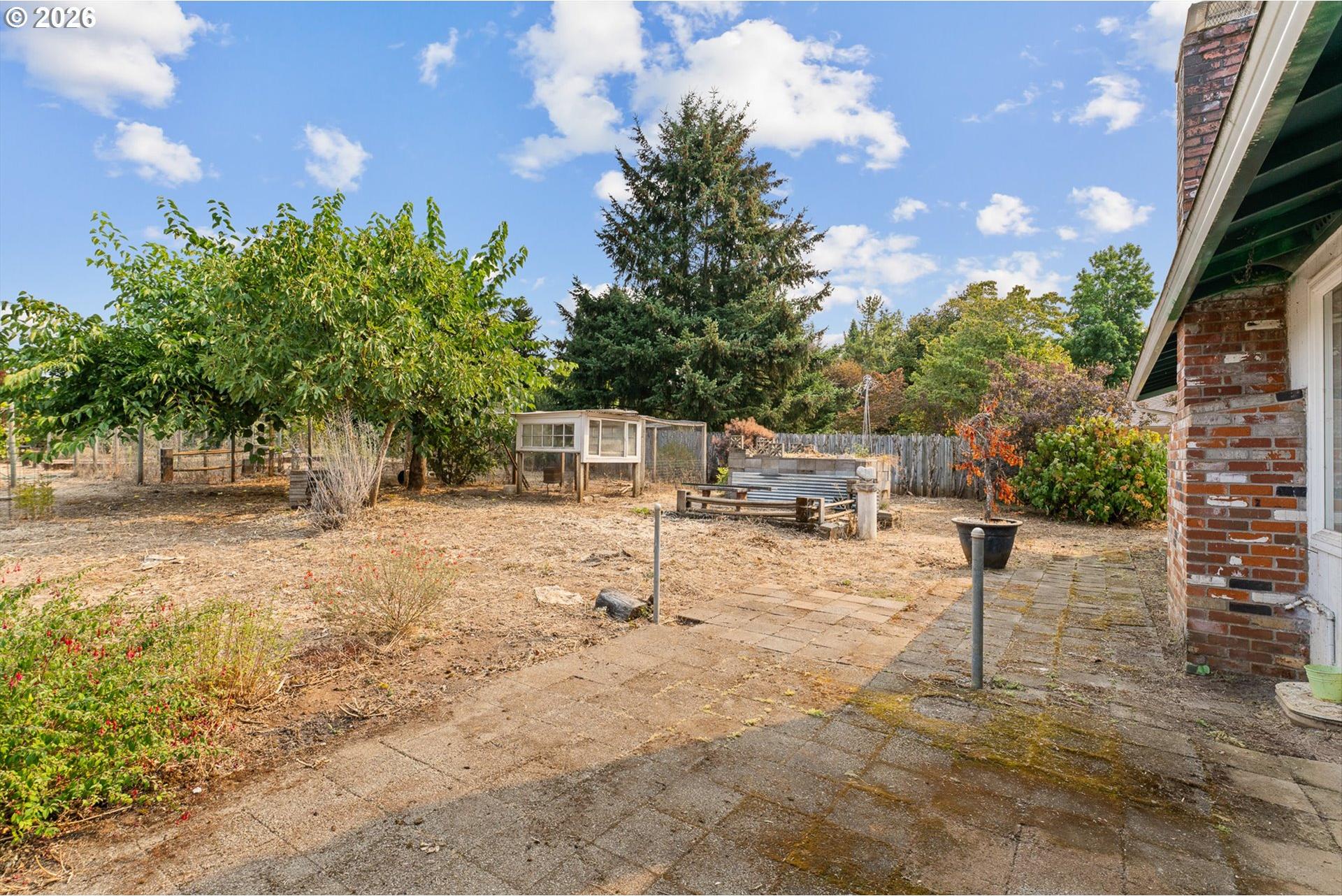 15035 Glen Oak Road Oregon City, OR 97045 - Photo 28 of 42 Coop
