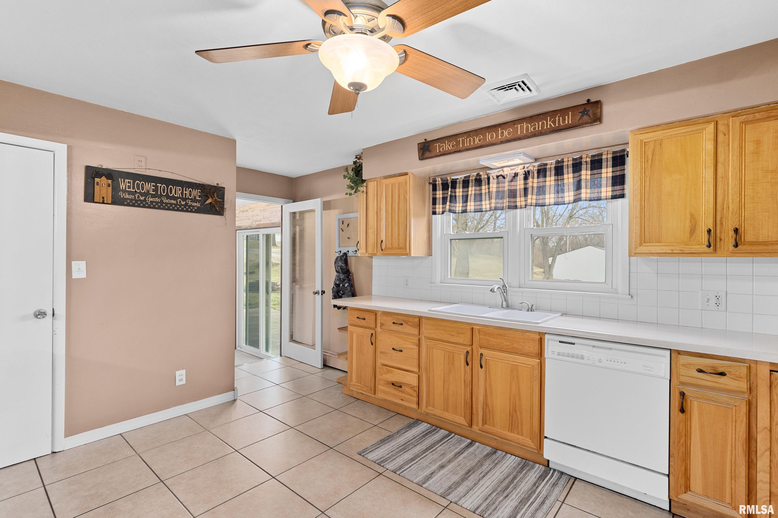 7007 West Lancaster Road Bartonville, IL 61607 - Photo 17 of 36