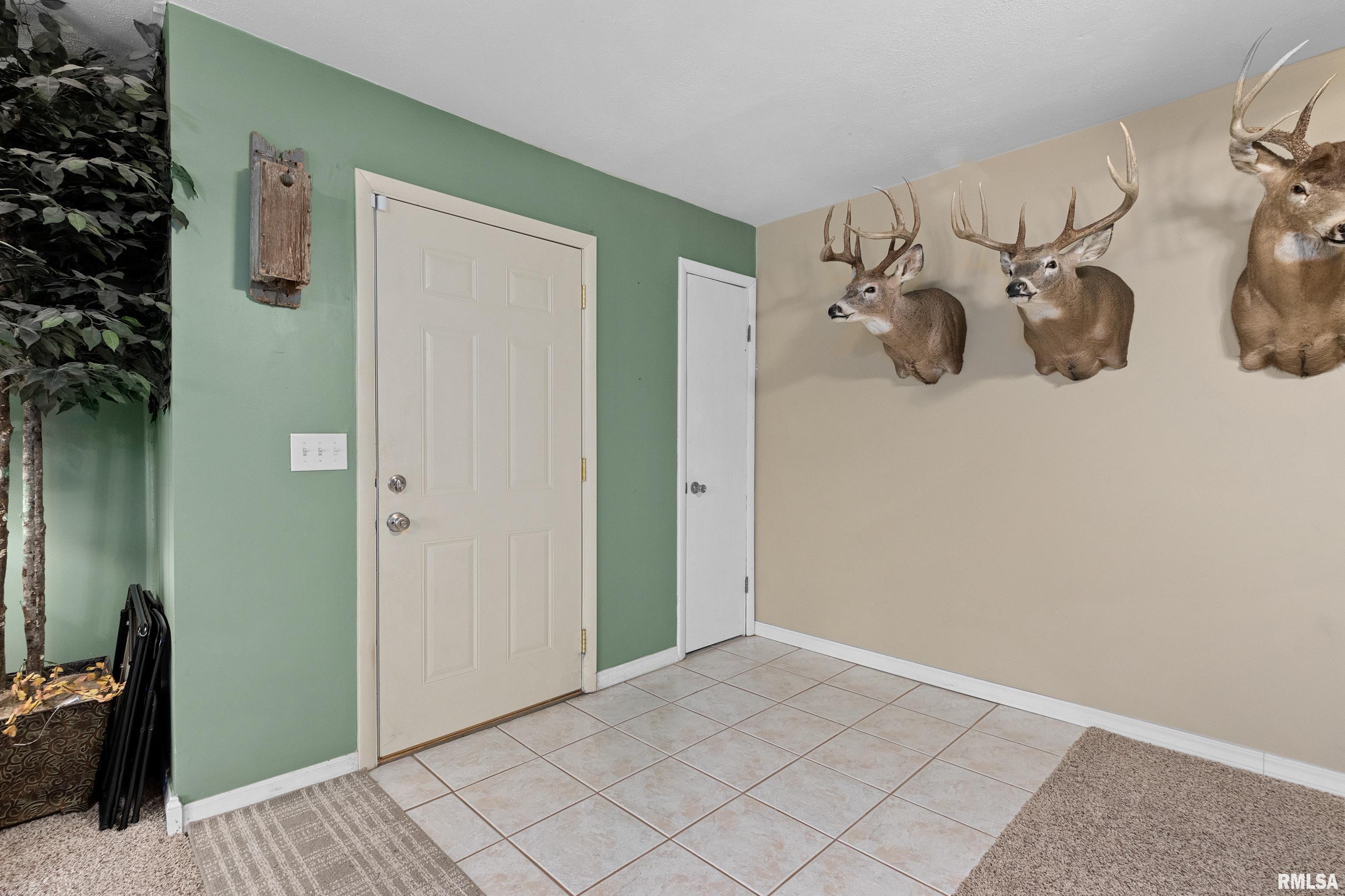 7007 West Lancaster Road Bartonville, IL 61607 - Photo 9 of 36