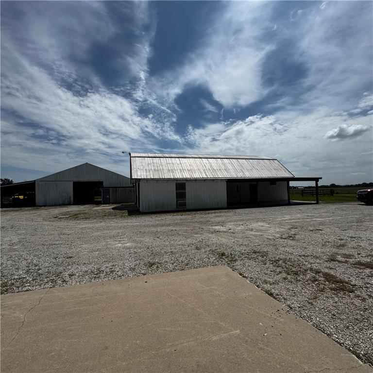 2171 Eisenhower Road Ottawa, KS 66067 - Photo 5 of 10