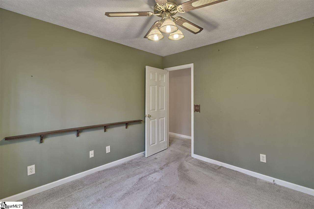 700 Hampton Road Liberty, SC 29657 - Photo 25 of 36
