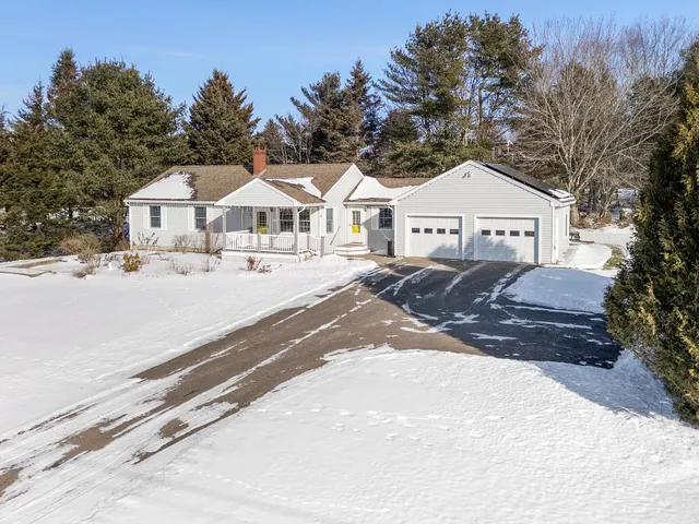 $495,000 | 25 Lake View Terrace, Rockland, ME 04841