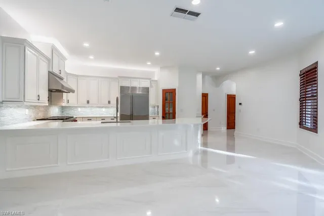 $5,795,000 | 1160 8th Street South, Naples, FL 34102