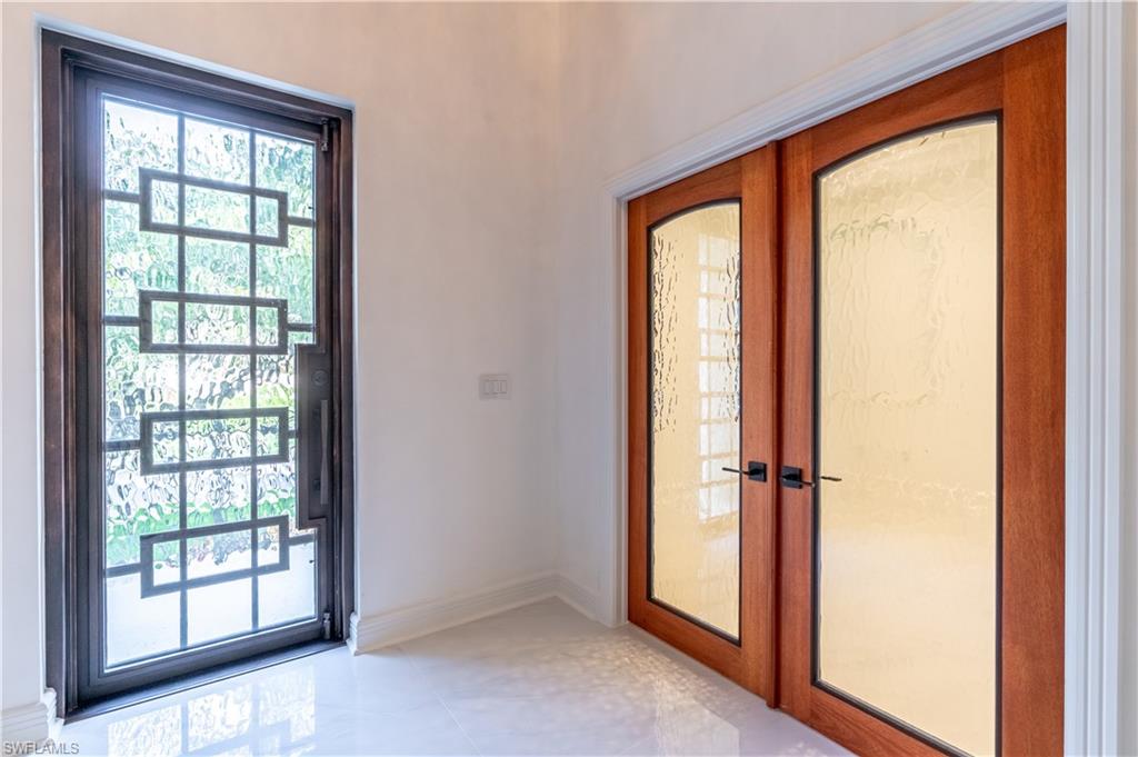 1160 8th Street South Naples, FL 34102 - Photo 27 of 49