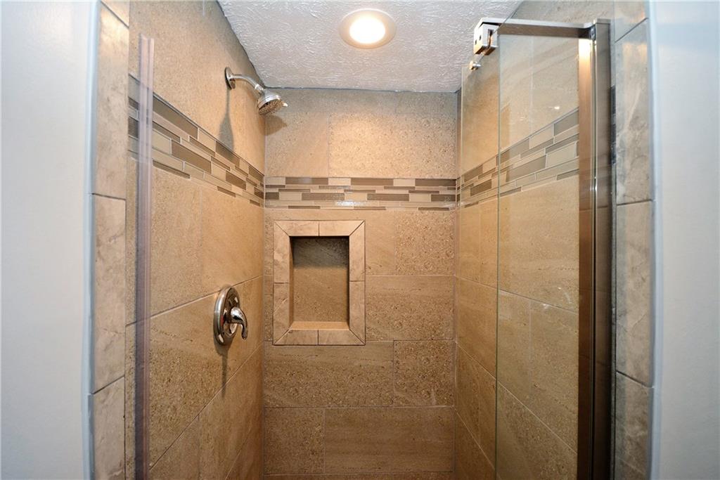 1102 Old Farm Road Lawrence, PA 15055 - Photo 14 of 25 Gallery Image 14