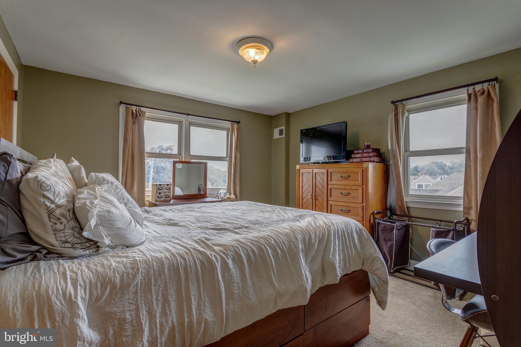 524 Perry Street Ridley Park, PA 19078 - Photo 14 of 29 Gallery Image 14