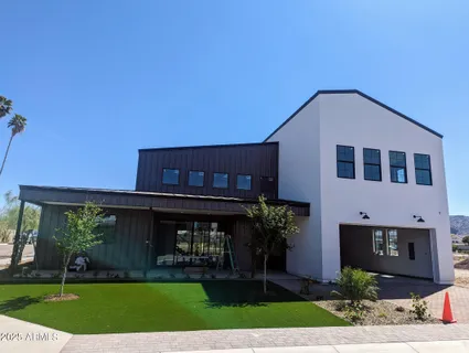 $1,620,000 | 8511 South 9th Drive, Unit 15, Phoenix, AZ 85041