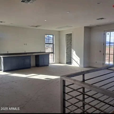 $1,620,000 | 8511 South 9th Drive, Unit 15, Phoenix, AZ 85041