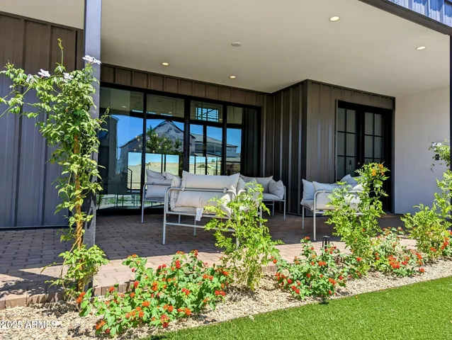 $1,620,000 | 8511 South 9th Drive, Unit 15, Phoenix, AZ 85041