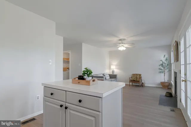 $840,000 | 3916 Oak Street, Fairfax, VA 22030