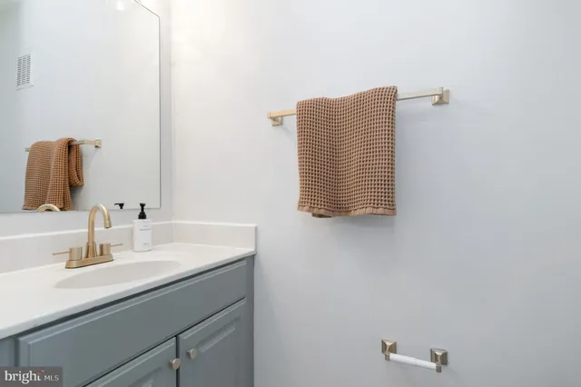 $840,000 | 3916 Oak Street, Fairfax, VA 22030