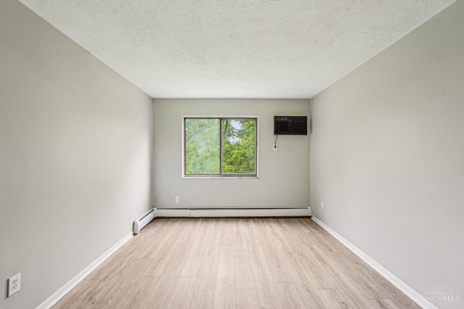 6644 Hearne Road, Unit 202 Cincinnati, OH 45248 - Photo 23 of 28 Gallery Image 23