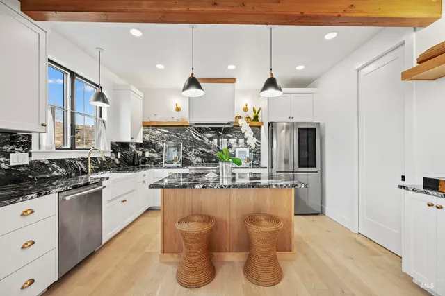 $917,000 | 646 North Ave H Avenue, Boise, ID 83712