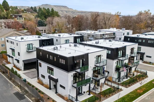 $917,000 | 646 North Ave H Avenue, Boise, ID 83712