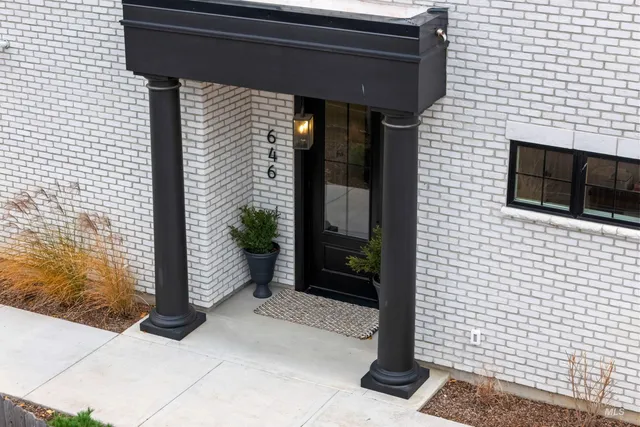 $917,000 | 646 North Ave H Avenue, Boise, ID 83712