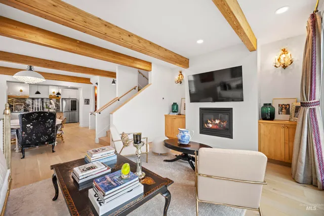 $917,000 | 646 North Ave H Avenue, Boise, ID 83712