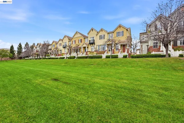$1,299,800 | 48962 Woodgrove Common, Fremont, CA 94539