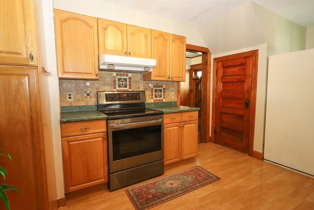88 Biltmore Street Springfield, MA 01108 - Photo 3 of 20 Gallery Image 3