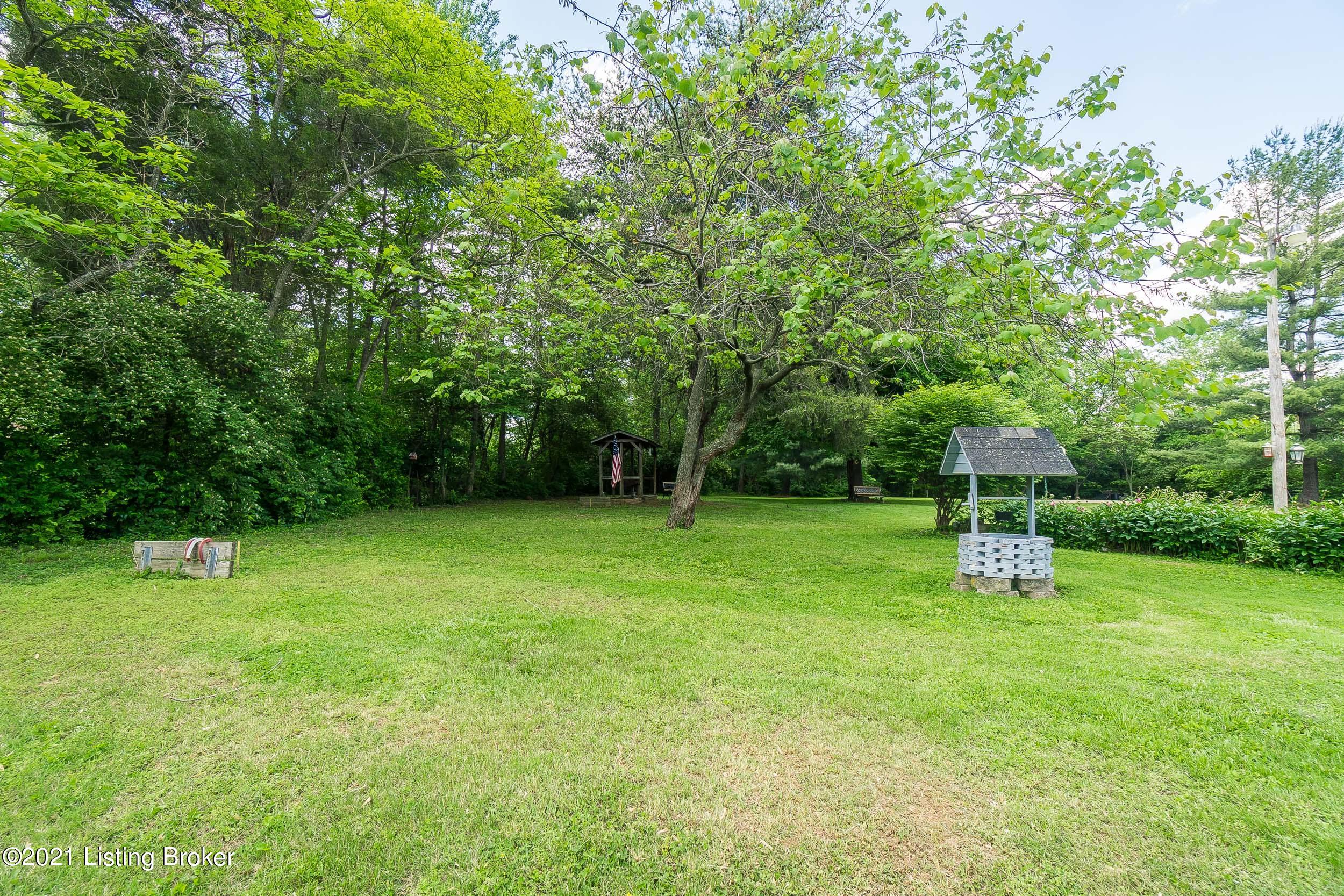 10701 Barricks Road Louisville, KY 40229 - Photo 63 of 70 10701 Barricks Dr-28