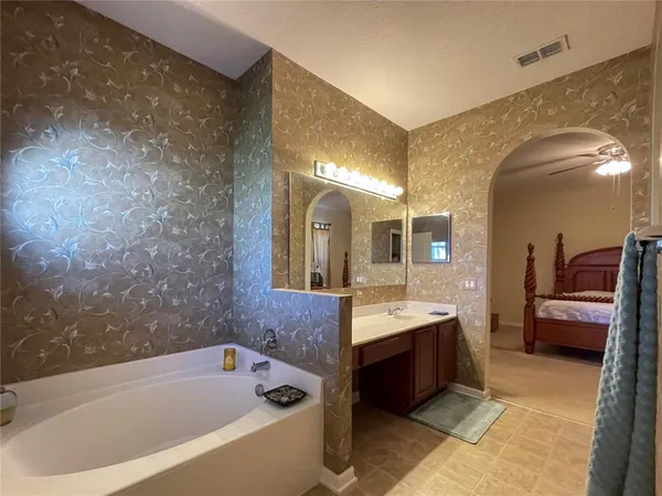 $312,000 | Undisclosed Address, Auburndale, FL 33823