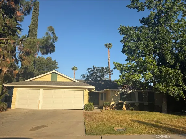 $3,500 | 3385 Valencia Hill Drive, Riverside, CA 92507