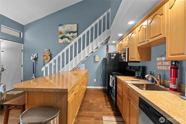 $195,990 | 8903 Crescent Bar Road Northwest, Unit 154, Quincy, WA 98848