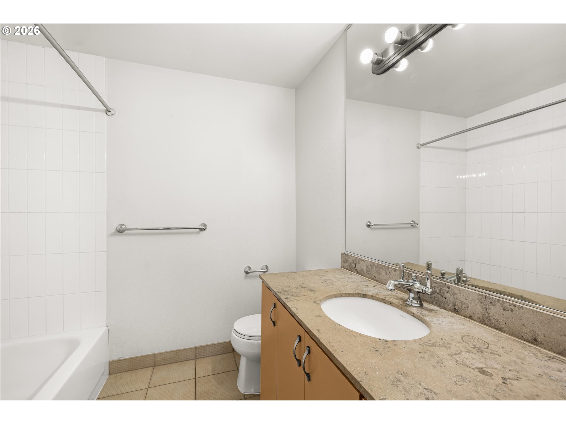 200 Southwest Burnham Road, Unit T404 Lake Oswego, OR 97034 - Photo 24 of 36