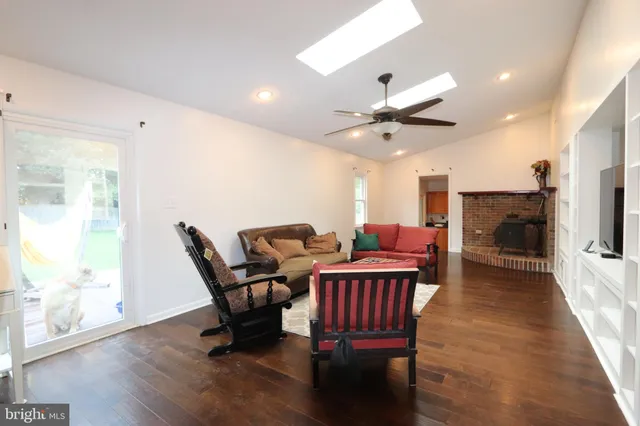 a view of backyard of a house