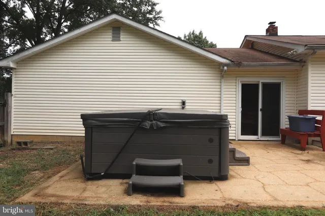 a view of outdoor space