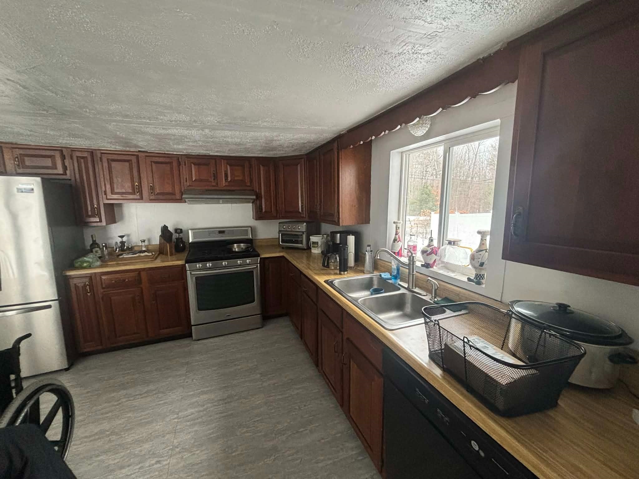 257 Exeter Road Epping, NH 03042 - Photo 13 of 27