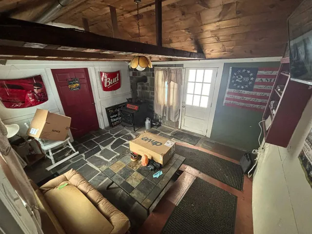 $319,900 | 257 Exeter Road, Epping, NH 03042