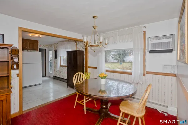 $299,900 | 630 Oak Street, East Hartford, CT 06118