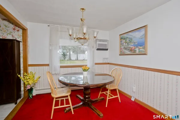 $299,900 | 630 Oak Street, East Hartford, CT 06118