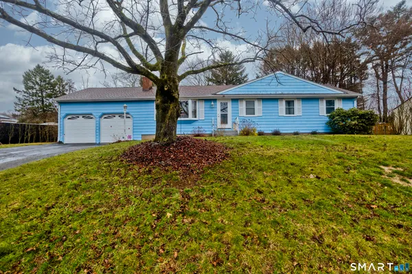 $299,900 | 630 Oak Street, East Hartford, CT 06118